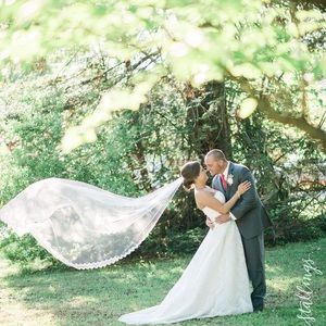 Monique Lhuillier wedding dress